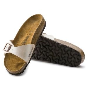 💕Off Pearl White Birkenstock Sandals💕